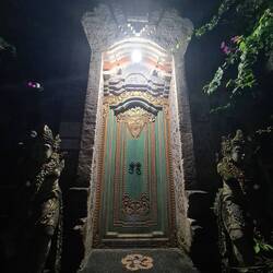 Ubud bei Nacht