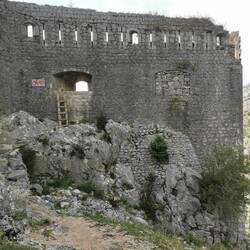 durch diese hohle Gasse.... ging es weiter