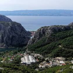 Blick auf Omiš