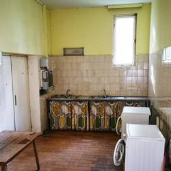 Geschirrspüle und Wäschezimmer