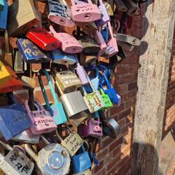 "Love" aus lauter Schlössern, Distillery District, Toronto
