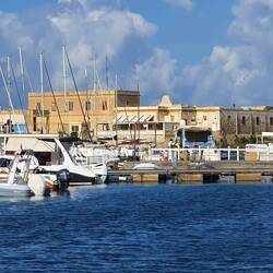 Der Yachthafen von Trapani