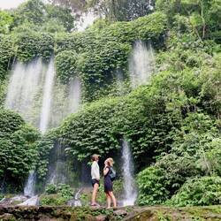 Benang Stokel Waterfall