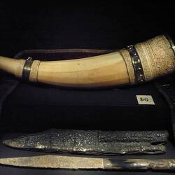 Olifant and the so-called Hunting Knife of Charlemagne (with sheath)