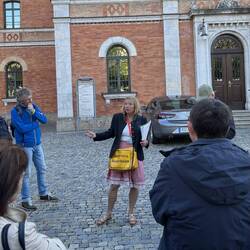 Eine Stadtführerin in ihrem Element!