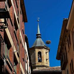 The huge nest next to this church steeple caught my eye in Nájera.
