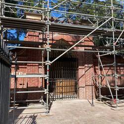 Unfortunately George and Martha's tomb was under construction ☹️