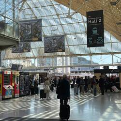 Hall B at Gare de Lyon