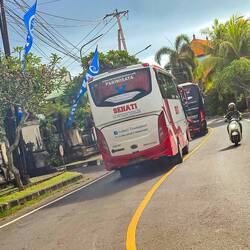 Der Bus der vor uns vor hat uns fast einen Lungenflügel weggeätzt🙊 🌬️💨