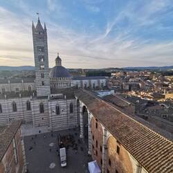 Wimmelbild: Suche den Touri mit Höhenangst