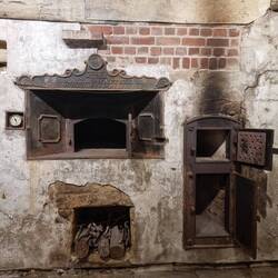 Inside the Commissariat