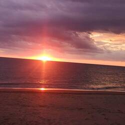 Zum Sonnenuntergang wieder am Meer