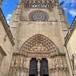 Entrabce to the Cathedral