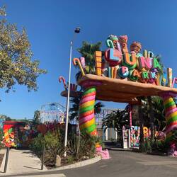 Ile des Loisir, huge playgound