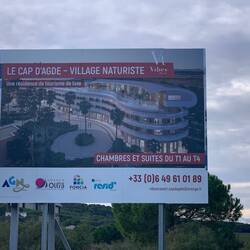 Village Naturiste - lots of hype