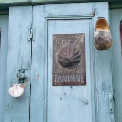 Tried to get our passport stamped in Saugues near St Medard, but no-one was home