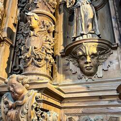 As always, the carvings here are beyond amazing!