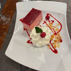 Raspberry bavarois