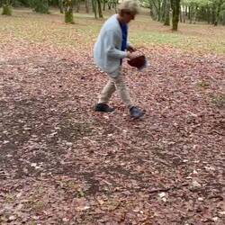 Demonstration by Caline - what a nose!