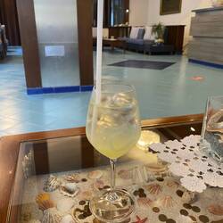 Limoncello Spritz