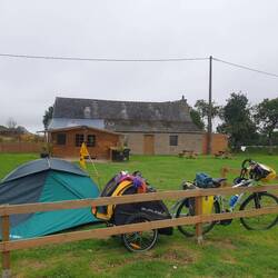 Au camping de St Martin des Champs