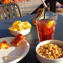 Und das kriegt man dazu wenn man "nur" 2 Campari bestellt