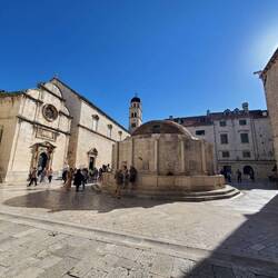 Onofrio's Fountain, Church of St. Salvation (left)