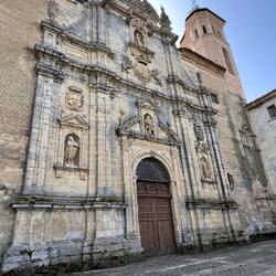 Closed door of the Real Monosterio de San Zoilo