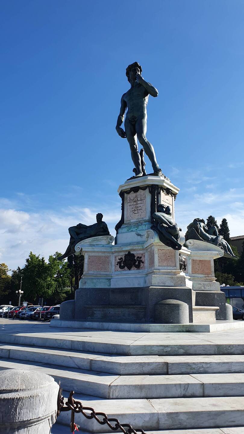 Marmorstatue des David von Michelangelo