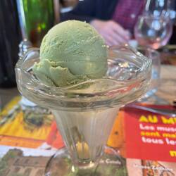 Glacé - pistachio and vanilla