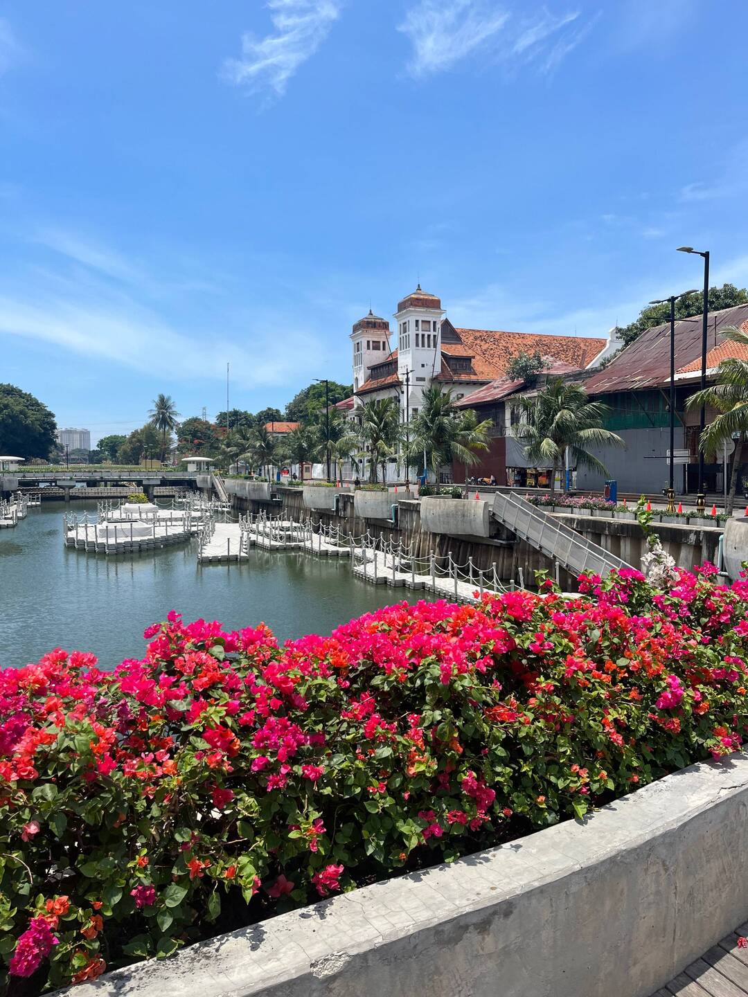 Old town :) influenced by the time when indonesia was a dutch colony