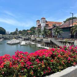 Old town :) influenced by the time when indonesia was a dutch colony