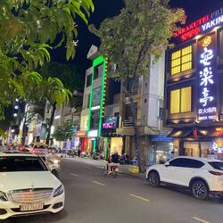 This part of HCMC is very modern and nice