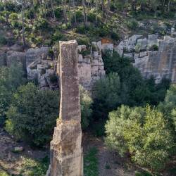 Eine Steinbreit ließen sie stehen, die Römer...