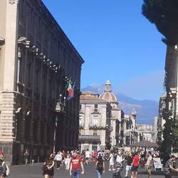 ..Und die Piazza dell'Universitá