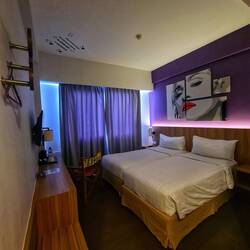 Fame Hotel Sunset Road 😍