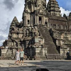 Wir allein im Angkor Wat