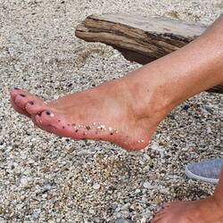 Mein mit Stein verziertet Fuß