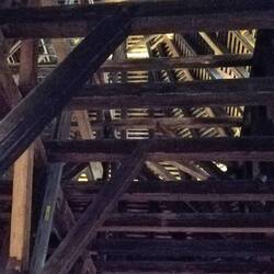 Die kunstvolle Dachkonstruktion