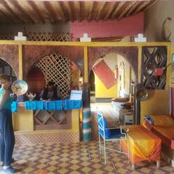 Abschied an der Rezeption, Ibrahim nicht stören bei seinen mathematischen Aufgaben