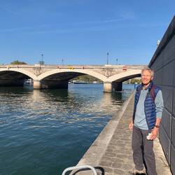 Beautiful large boadwalks and we somehow ended on this narrow path that dead ended.