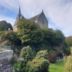 Le Roc St André, à l´entrée du village
