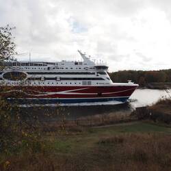 The Tallinn ferry crossing the narrow strait between the islands.