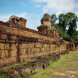 East Mebon. Finally we had blue skies.