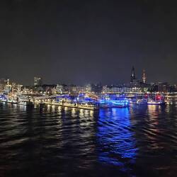 Die Landungsbrücken.