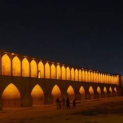 Magische Stimmung bei der Si-o-se Pol Brücke 😍