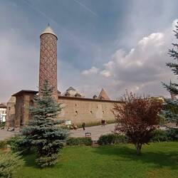 Yakutiye-Medrese