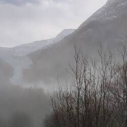 Gletscher im Nebel