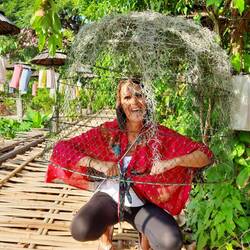 ... damit werden auf Bali die Hähne gefangen 😁 🐓