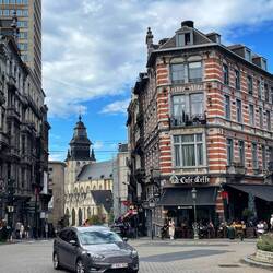 More beautifully kept buildings